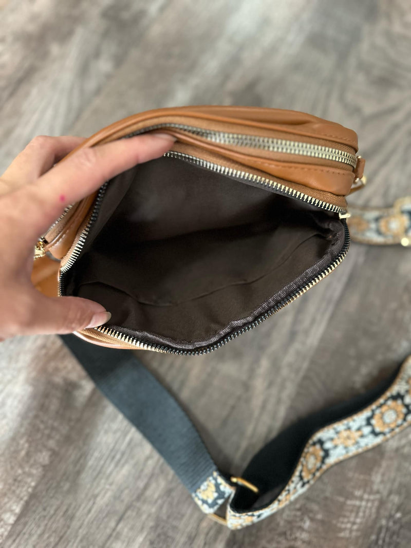 Fall Favorite Crossbody Bag (PRESALE)