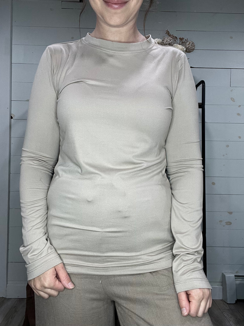 Basic Crew Neck Long Sleeve in Light Mocha