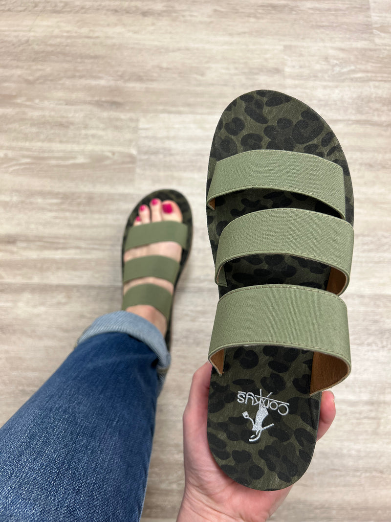 Dafne Flat Sandal in Olive Leopard